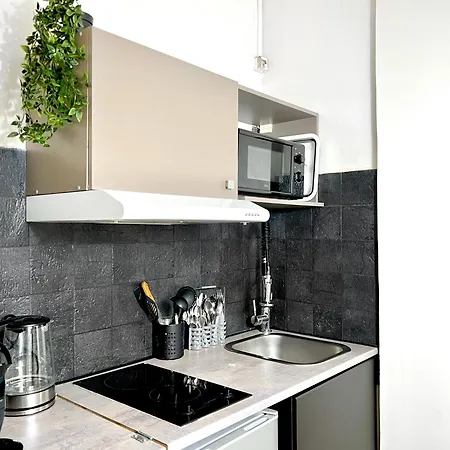 Apartment Douillet Et Confortable, Pres Du Metro