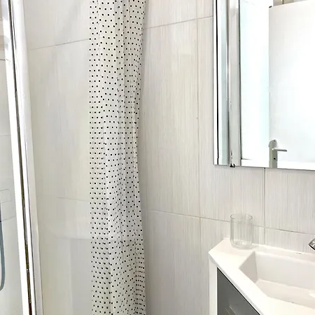 Douillet Et Confortable, Pres Du Metro Apartment *